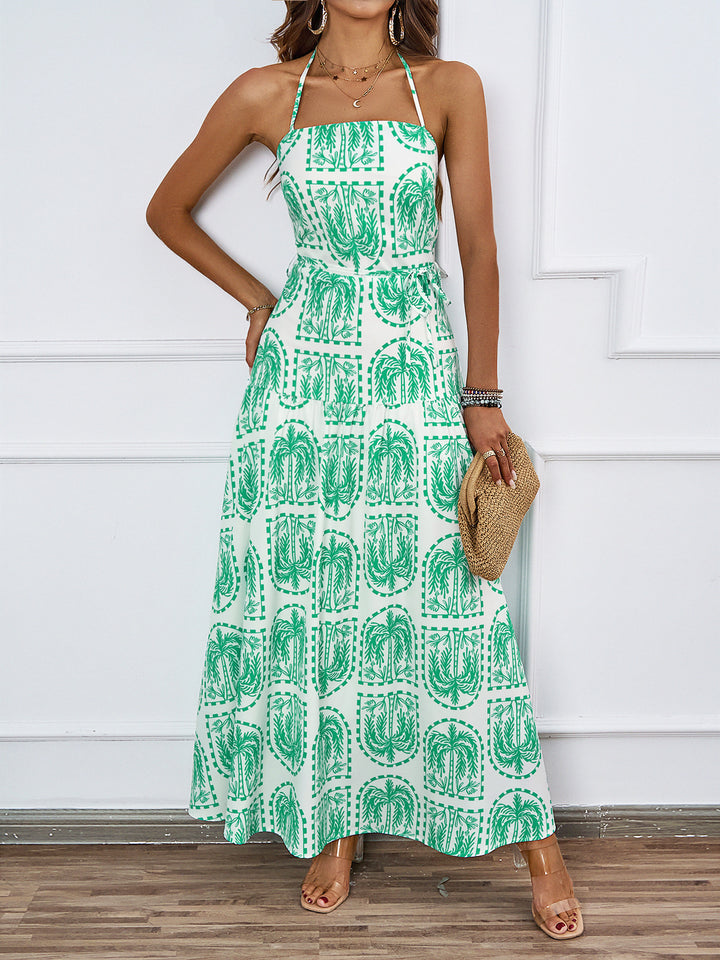 Women's maxi dress with playful pattern and elegant silhouette