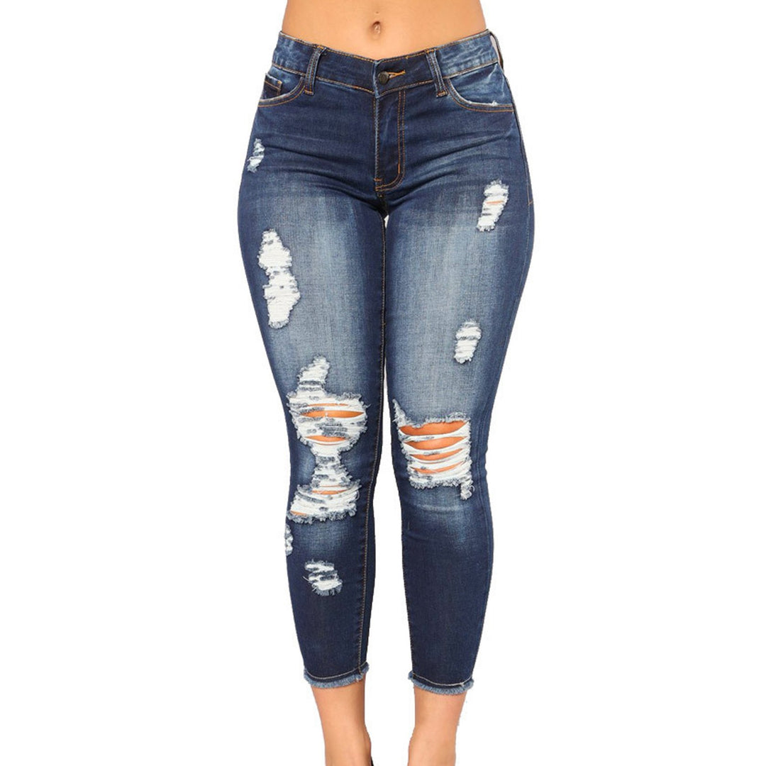 Women's jeans in a casual used look with trendy rips Lune London