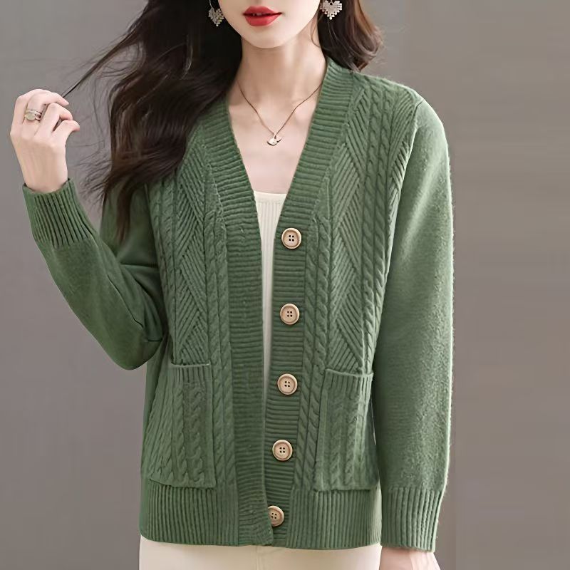 Cardigan pour femmes avec décolleté en V et poches Chic & Stil