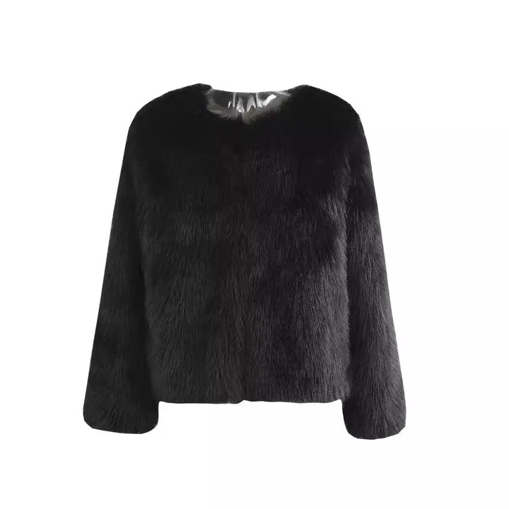 Women Luxury Faux Fur Coat with Elegant Details Lune London