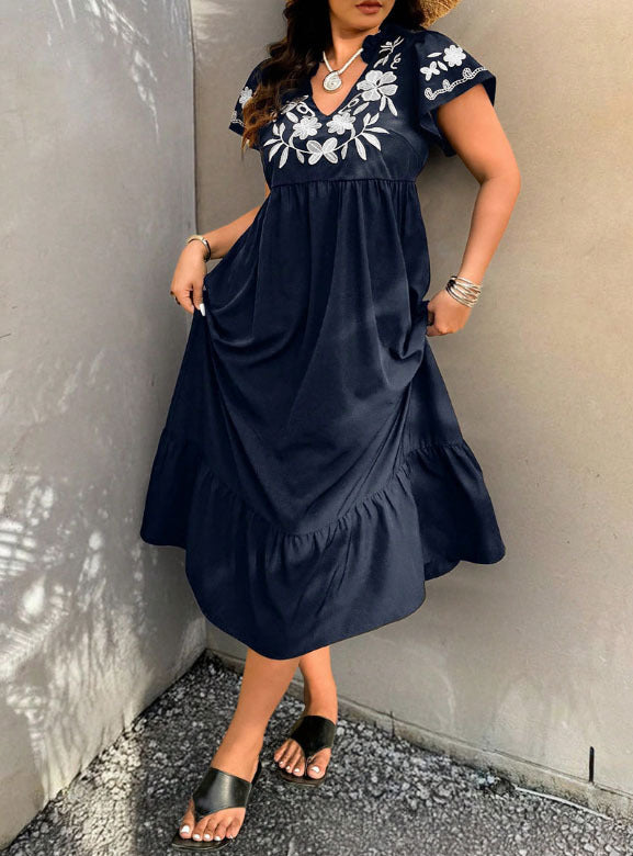 Maxi dress for women with embroidered floral design and voluminous skirt Lune London