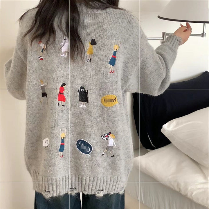 Ladies Thick Cardigan with practical pockets and Chic and Stylish button details
