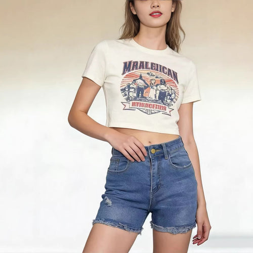 Women's casual high-waist denim shorts with fringe and trendy distressed details Lune London