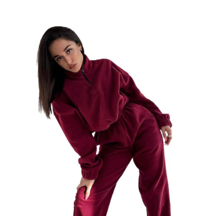 Casual fleece sports set for women with high collar and elastic waist Lune London