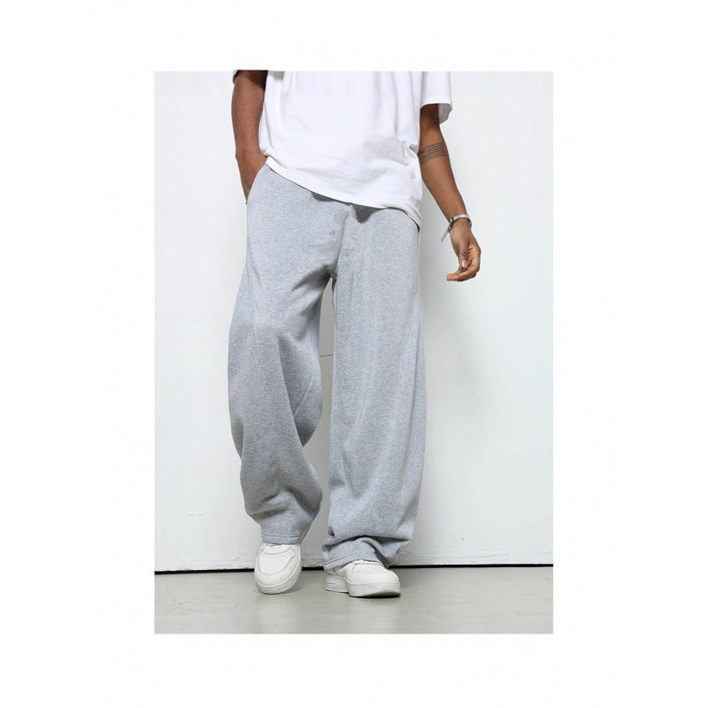 Men's loose-fitting jogging pants with a casual cut and practical pockets Lune London