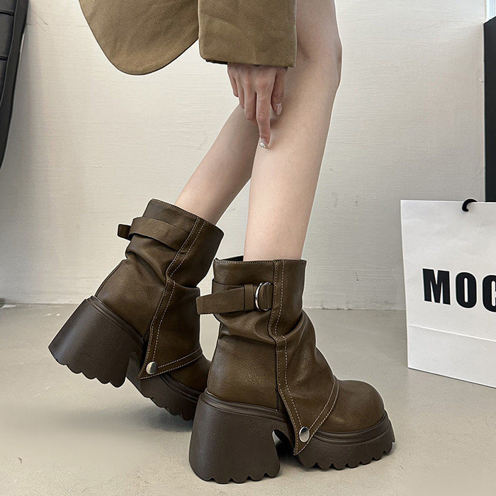 Lune London | Women's fashionable chunky boots with decorative strap and sturdy sole