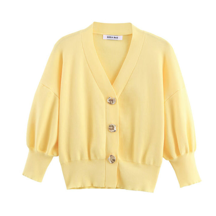 Dames décontracté cardigan avec des manches bouffantes et des détails de bouton élégants Lune London
