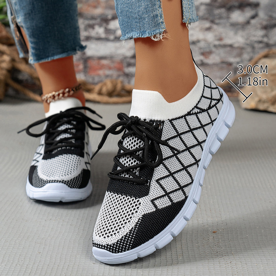 Lightweight knitted fitness sneakers for women Lune London