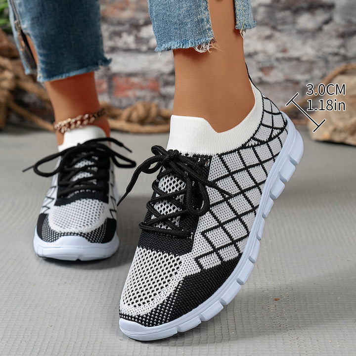 Lightweight knitted fitness sneakers for women Lune London