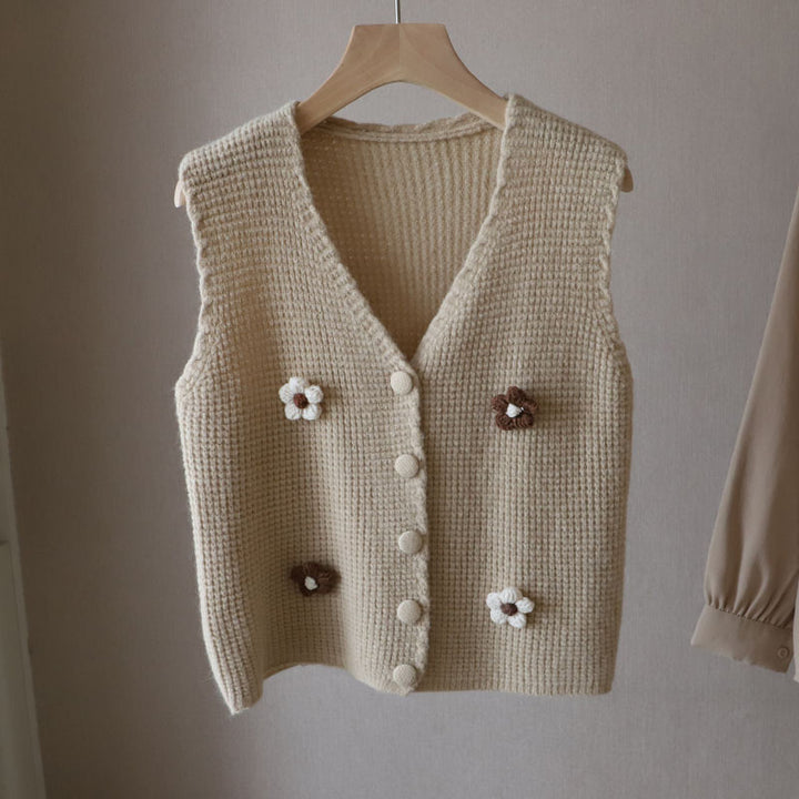 Knit vest for women with floral design and button closure Lune London