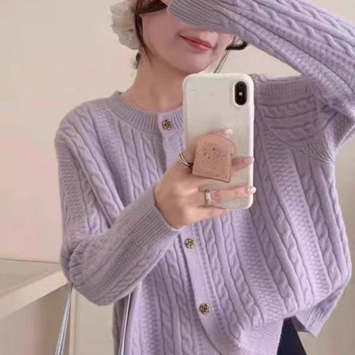 Cardigan élégant pour femmes avec motif en jambes et boutons décoratifs Chic & Stil