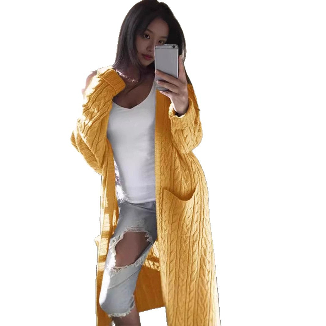 Women's cardigan with cable pattern and shoulder details Lune London