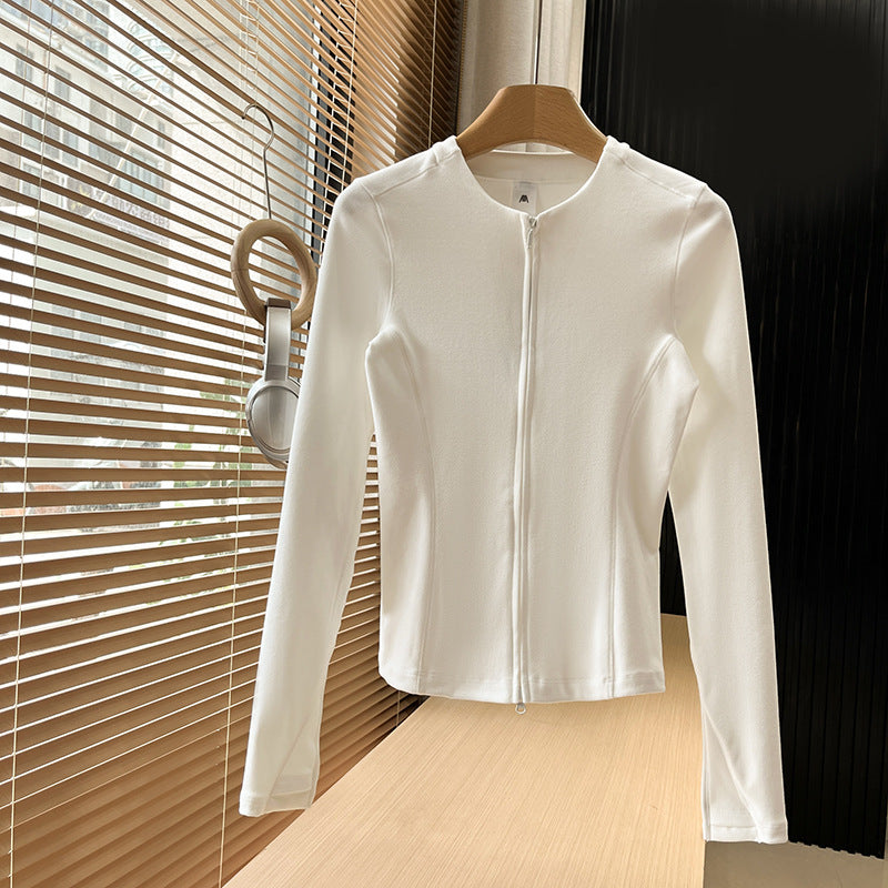 Veste sportive à manches longues pour femmes en matériau léger et respirant Chic & Stil