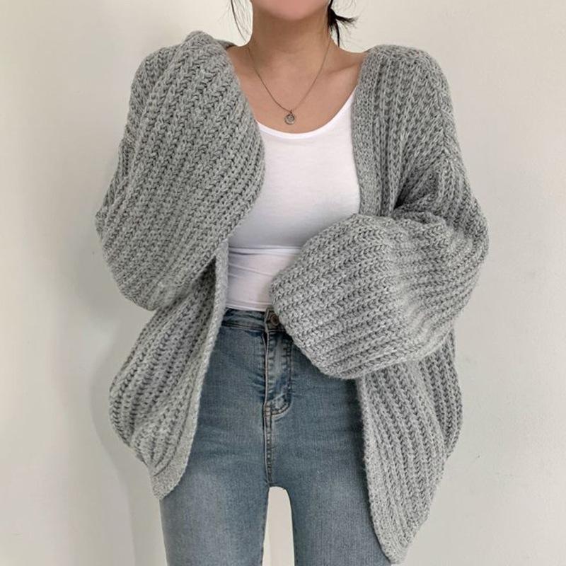 Women's comfortable cardigan with loose design and soft texture Lune London