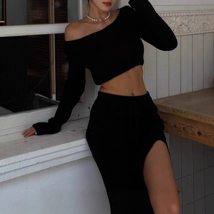 Knitted set for women with high-neck top and elastic skirt Lune London