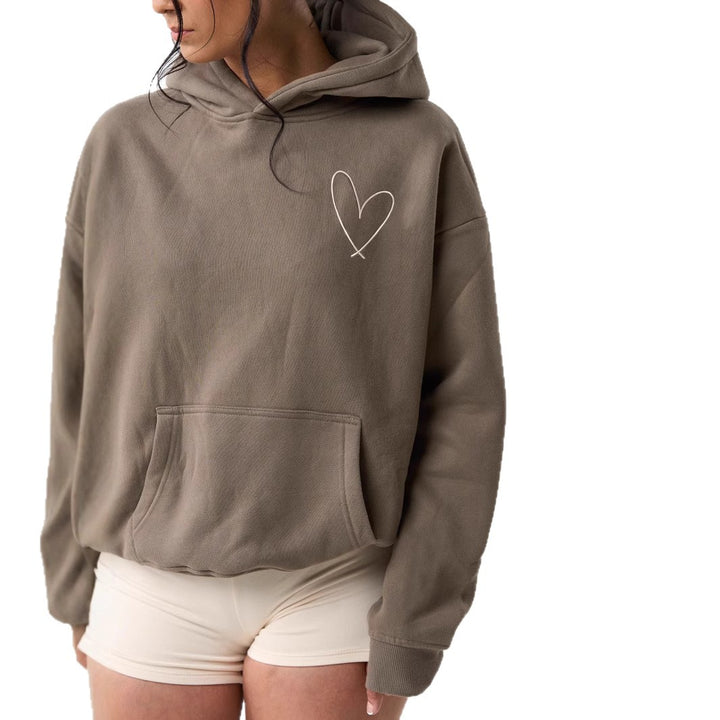 Women's hoodie sweatshirt with large heart design and comfortable short shorts Chic & Stil