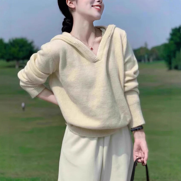Knitted pullover for women with V-neck and hood Lune London