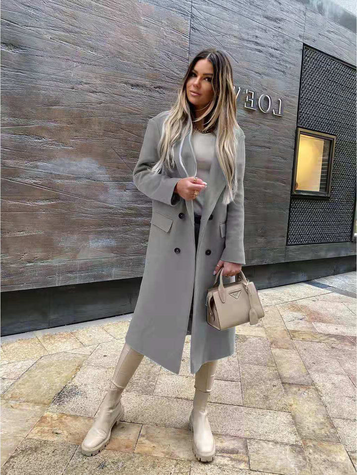 Ladies elegant and timeless wool coat with double breasted Lune London