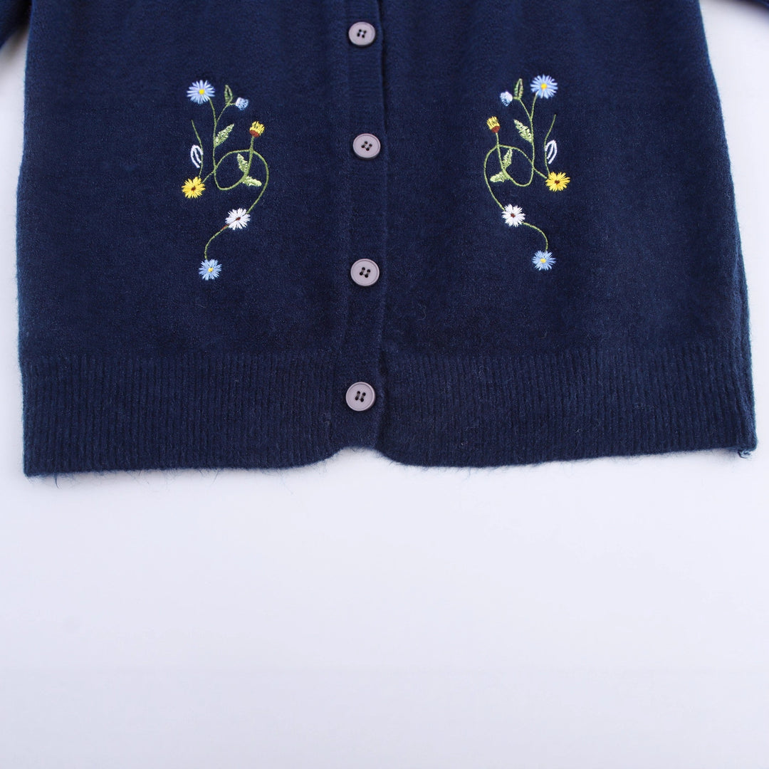 Knitted women's jacket with embroidered floral design and decorative buttons Lune London