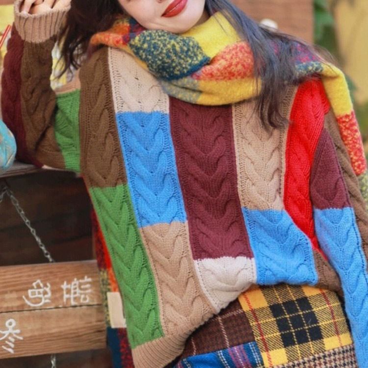 Pull en tricot épais pour femmes avec motif patchwork coloré Chic & Stil