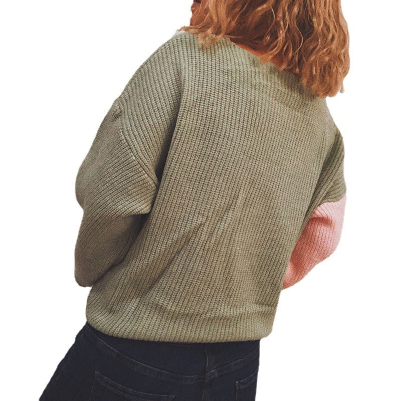 Pull en tricot pour femmes avec un design enveloppant moderne et des manches larges Chic & Stil