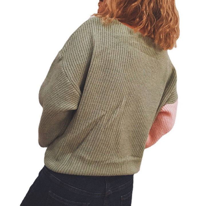 Pull en tricot pour femmes avec un design enveloppant moderne et des manches larges Chic & Stil