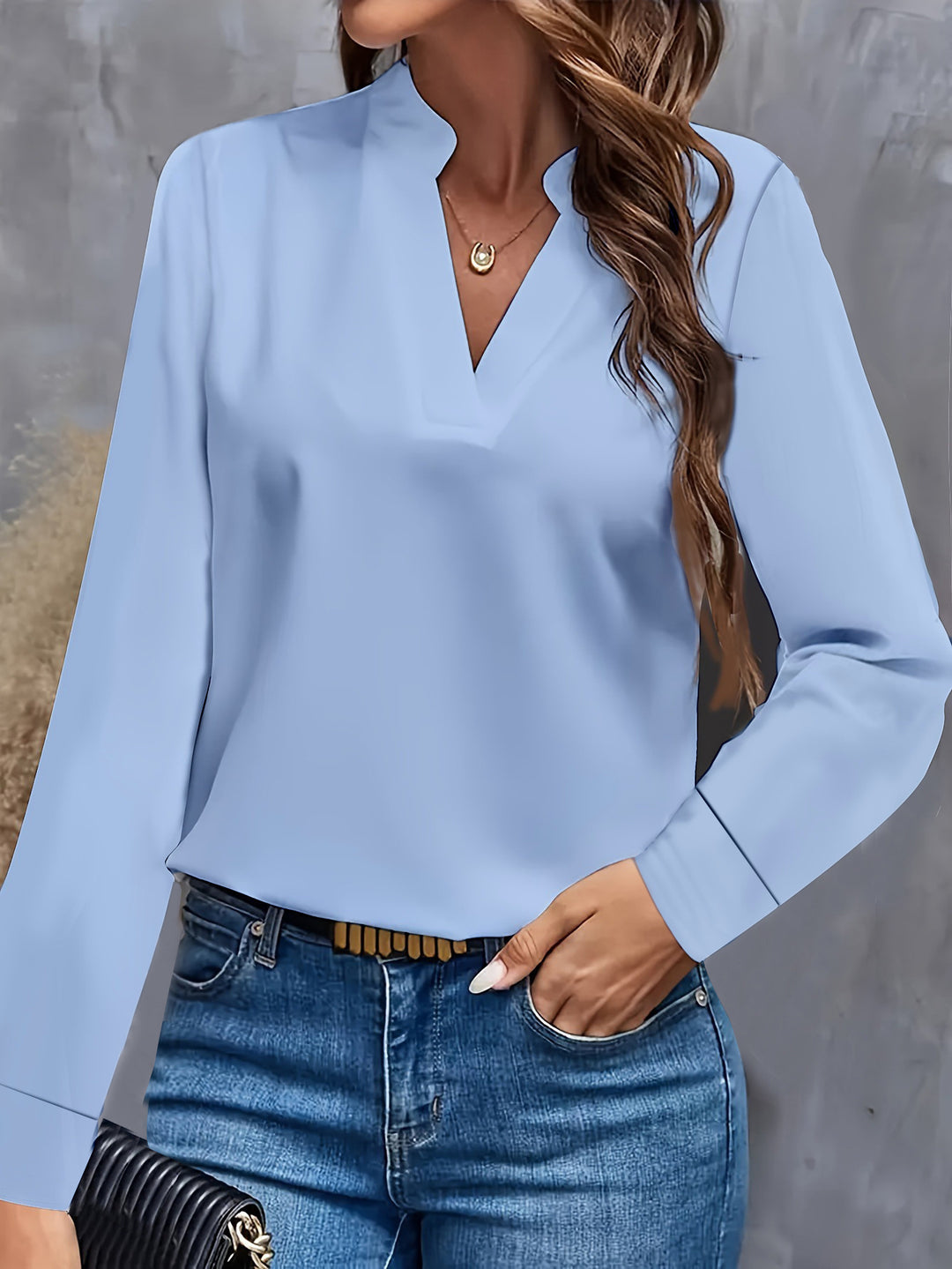 Women's blouse with V-neck and elegant design Lune London