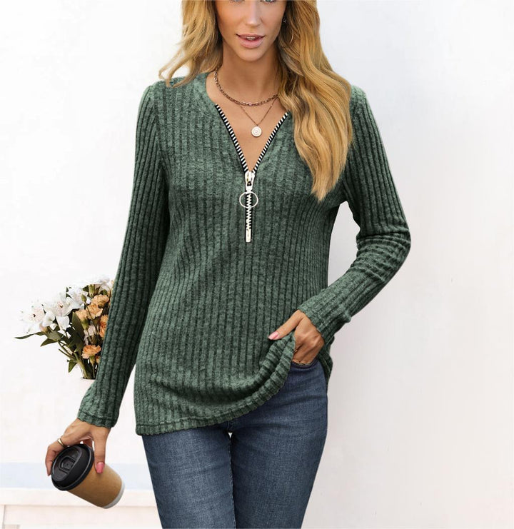 Knit sweater for women with modern zipper Lune London