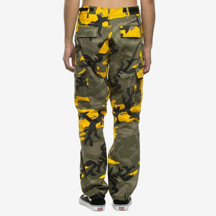 Men's cargo pants with functional pockets and modern camouflage design Lune London