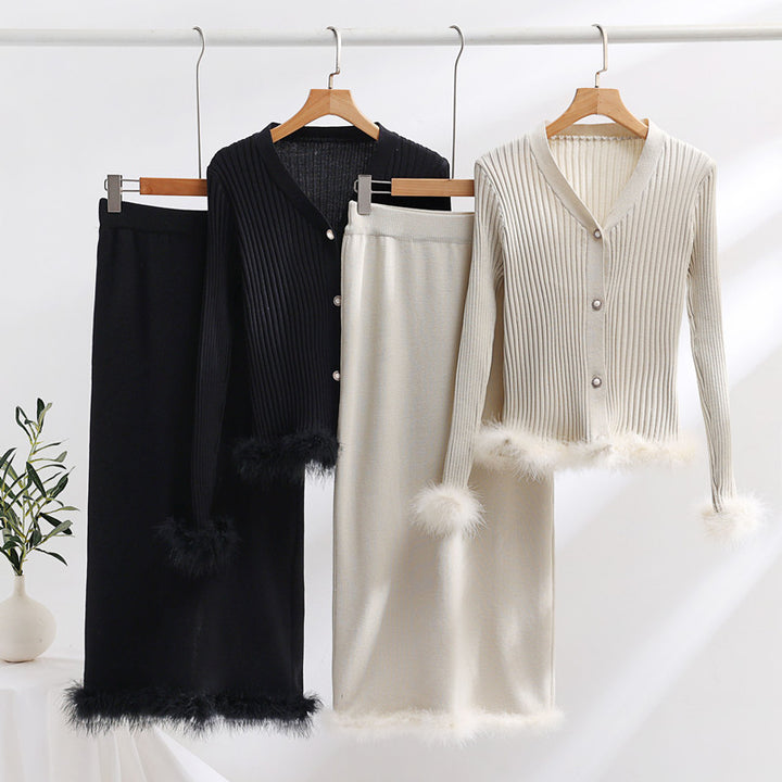Women’s knitted set with an elegant fur lining Lune London