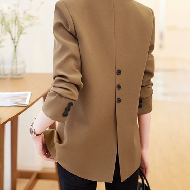 Blazer élégant pour femmes au cut classique et détails raffinés Chic & Stil