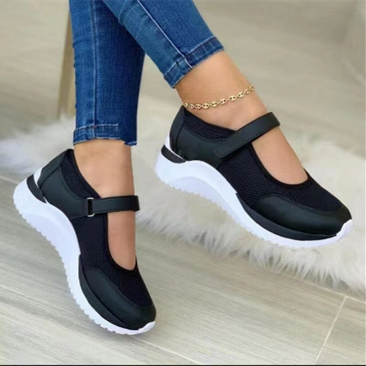 Lune London sporty leisure shoes for women with a breathable material upper and an adjustable strap system