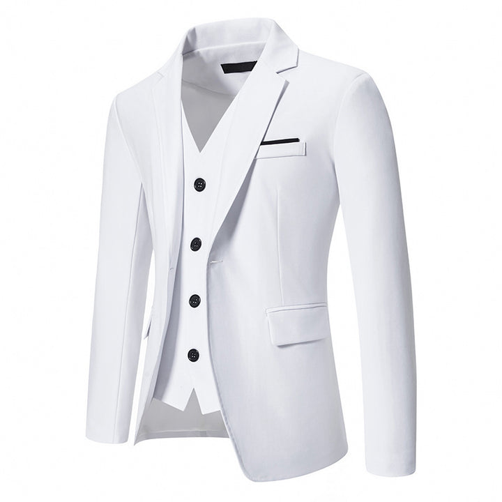 Elegant men's suit with modern cut and refined details Lune London