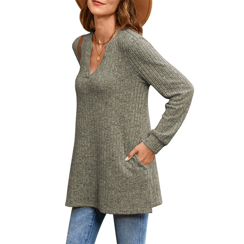 Women Casual Knit Tunic with Side Pockets and V-Neck Lune London