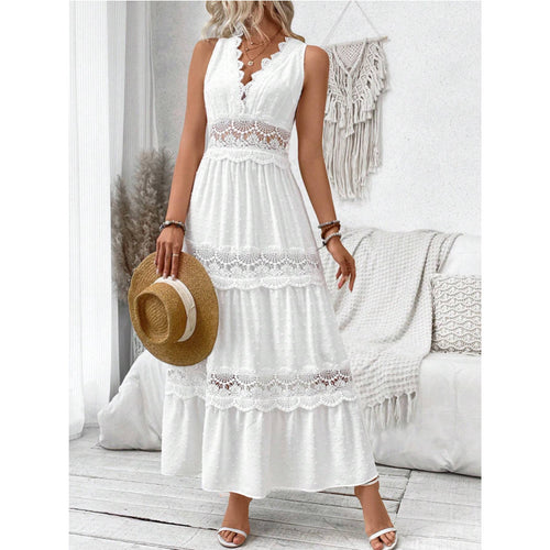 Airy maxi dresses for women with elegant lace accents Lune London