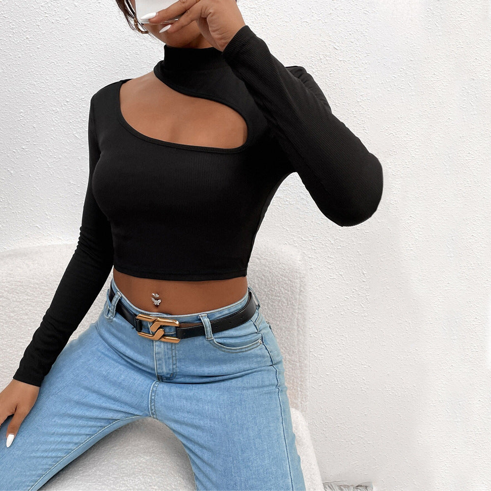Haut court à manches longues pour femmes avec décolleté asymétrique et col droit élégant Chic & Stil