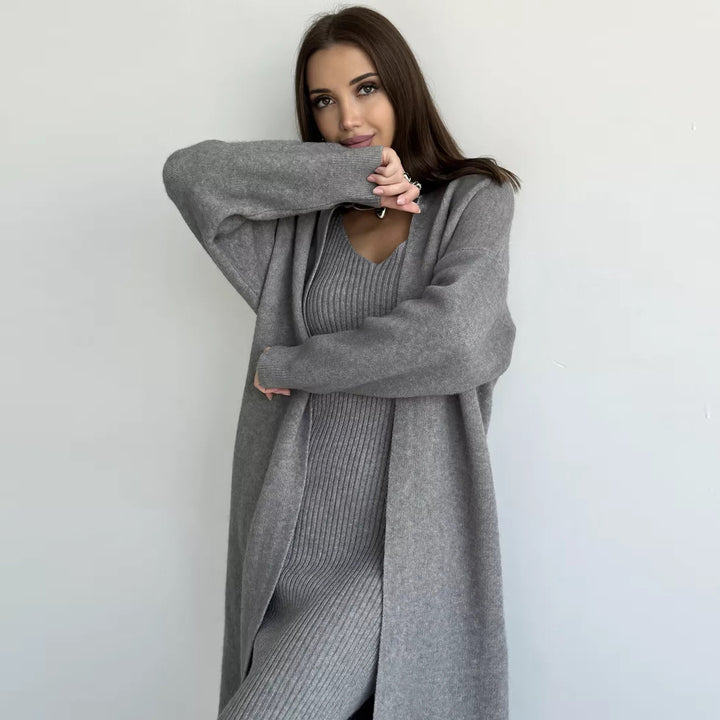 Knit dress for women with a fine ribbed texture and an elegant V-neck Lune London