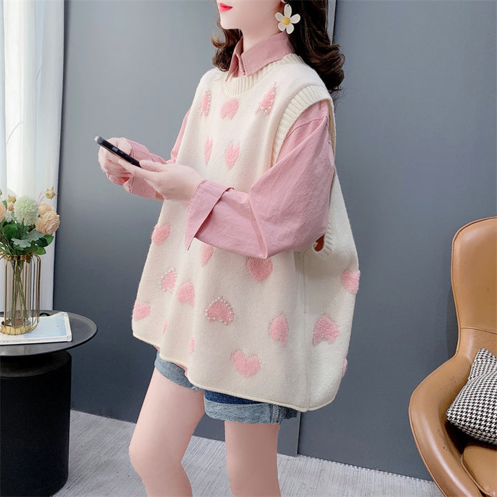 Haut en tricot pour femmes avec un joli design de cœur et des détails en volants Chic & Stil