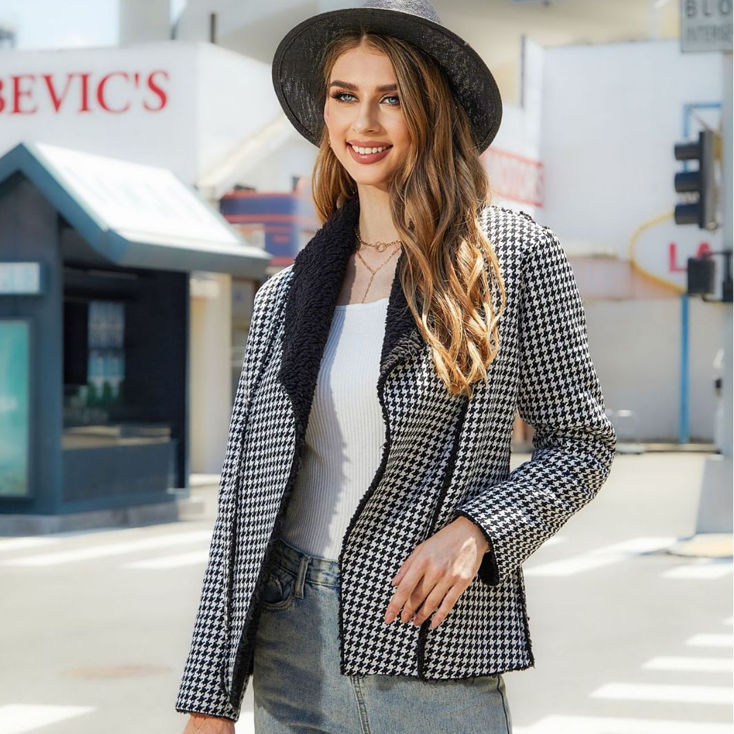 Plaid fleece jacket for women with a modern shawl collar and large front pockets Lune London