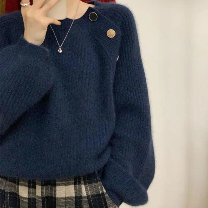 Pull tricoté élégant et confortable pour femmes avec boutons décoratifs Chic & Stil