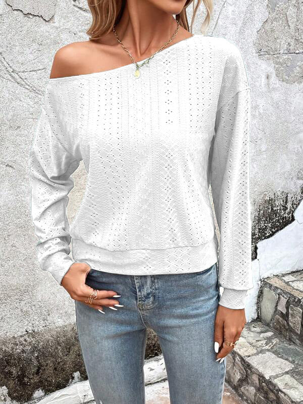 Casual women's sweatshirt with asymmetrical cut and hole pattern Lune London