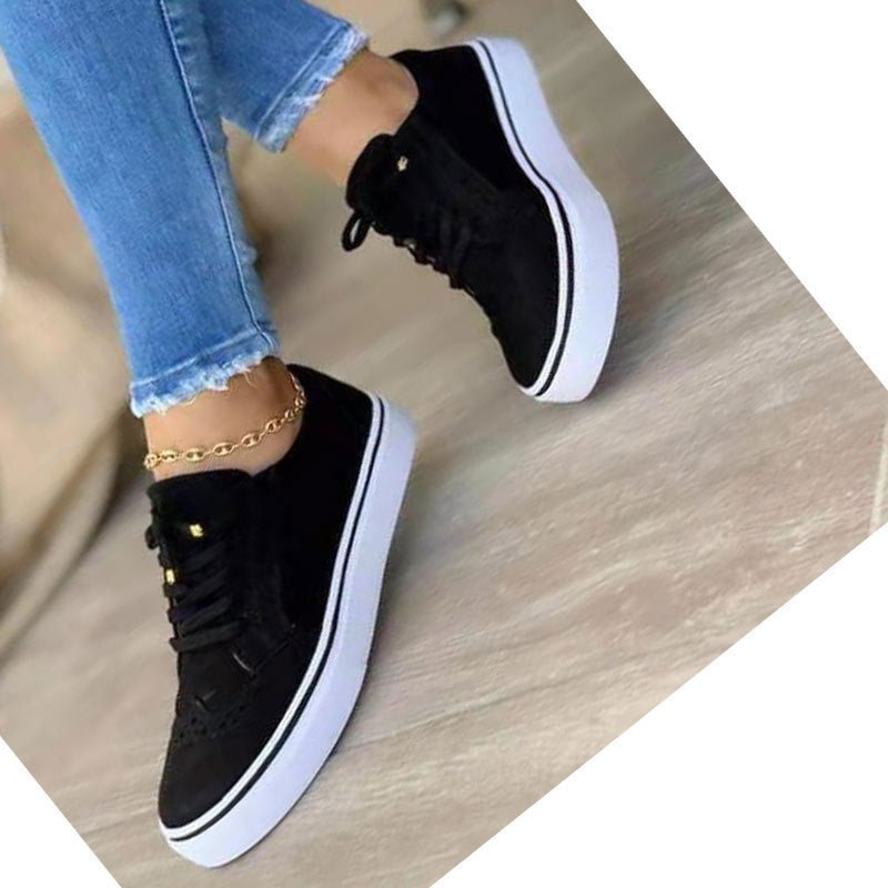 Women's sneakers with trendy textile upper and cushioning sole Lune London