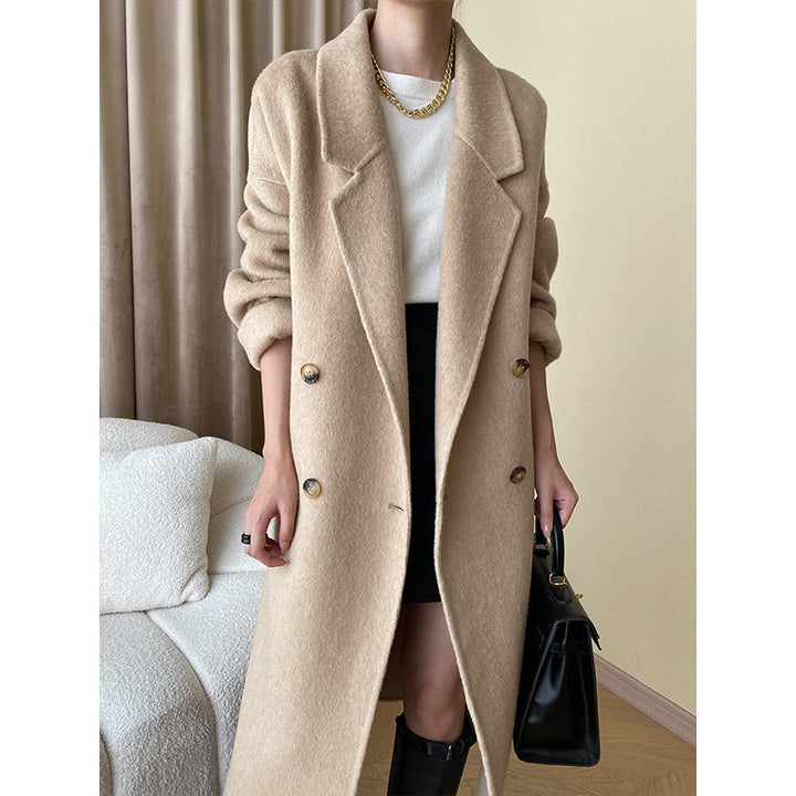 Women's Elegant Wool Coat with Double Breasted Buttons Chic & Stil