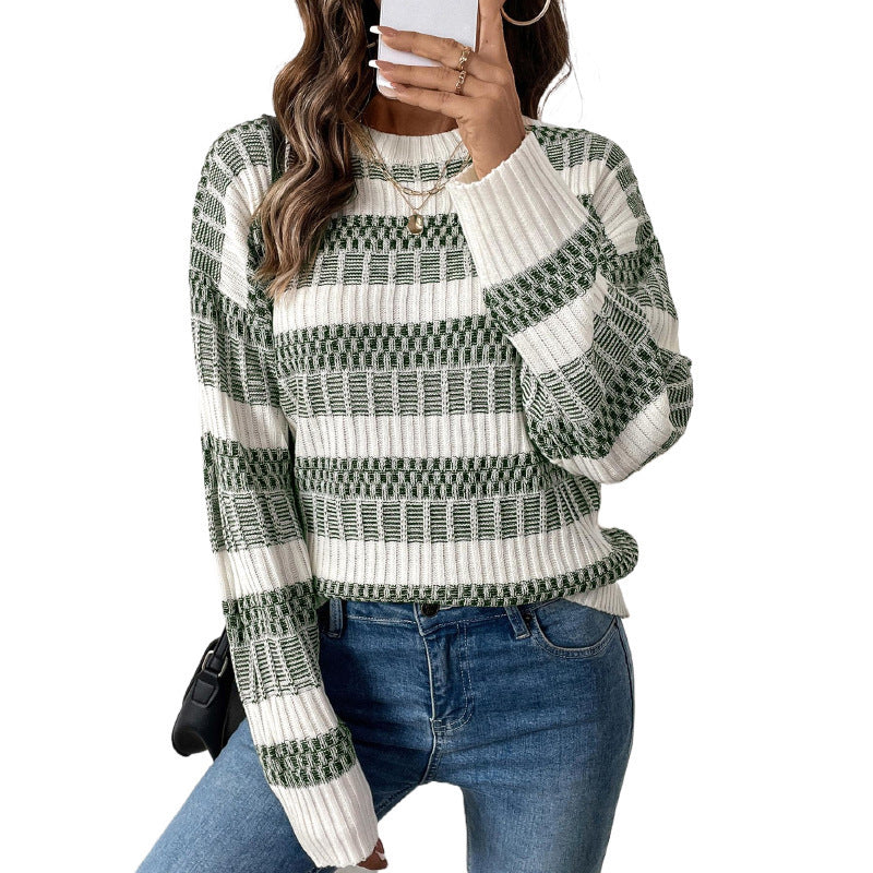 Casual knitted sweater for women with striped pattern and loose fit Lune London