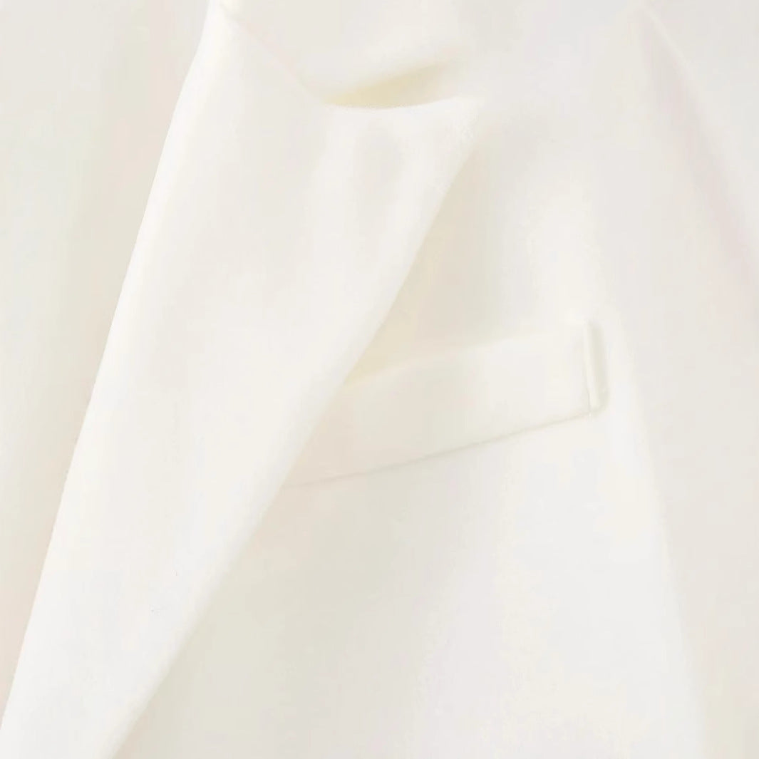 Elegant long coat for women with frayed details Lune London