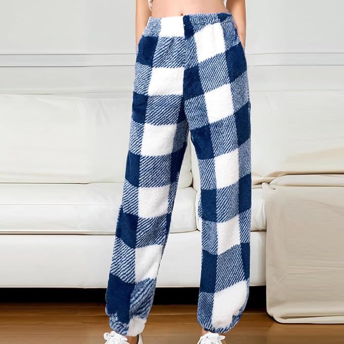 Comfortable women's lounge pants with plaid pattern Lune London