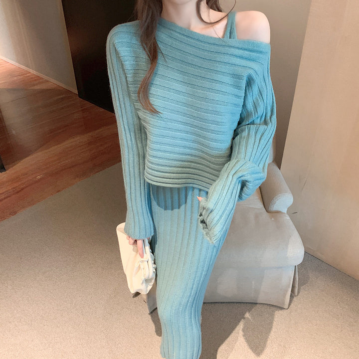 Pull en maille élégant pour femmes avec design à épaules dénudées et texture à fines côtes Chic & Stil