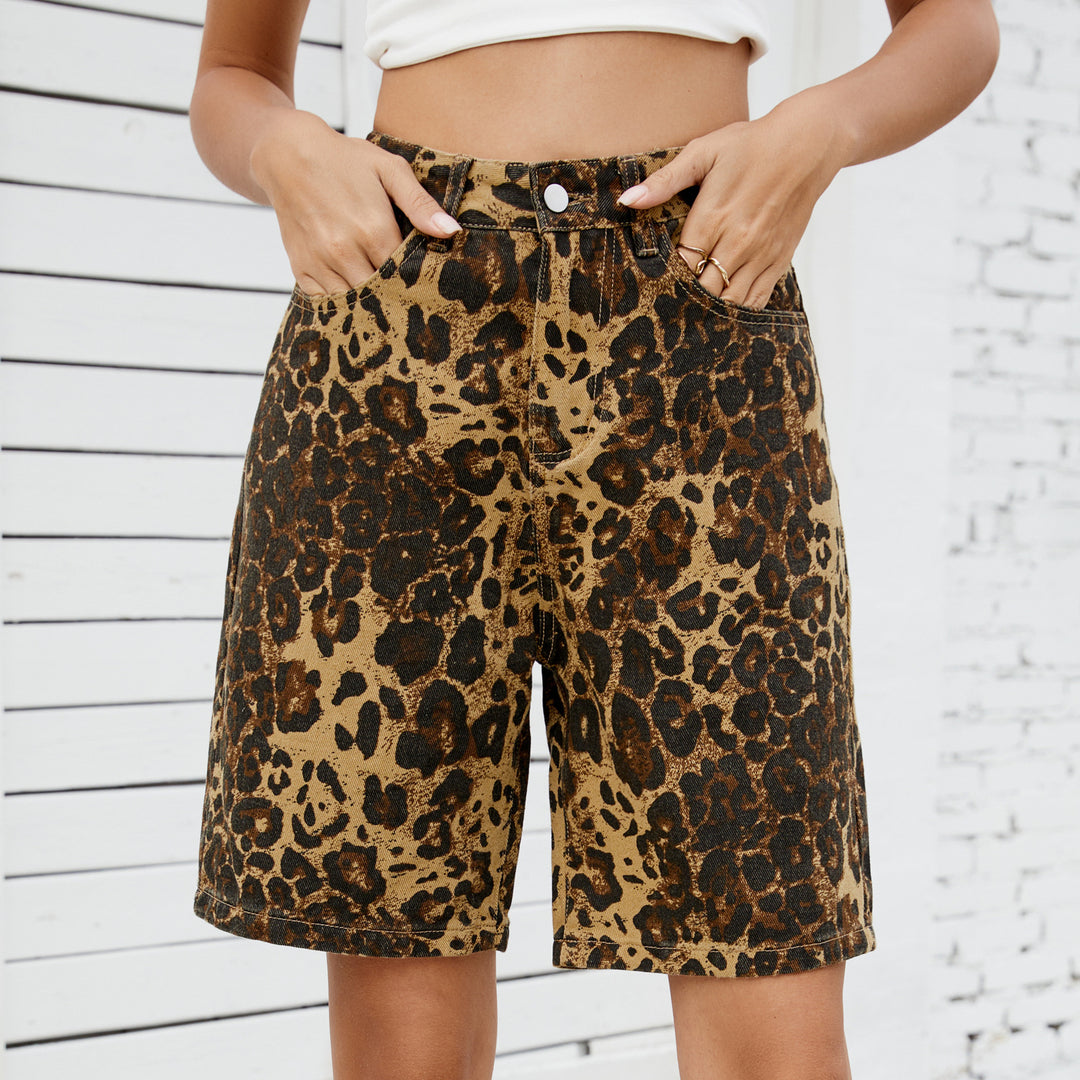 High-waisted animal print trendy style women's cargo shorts with practical pockets Lune London