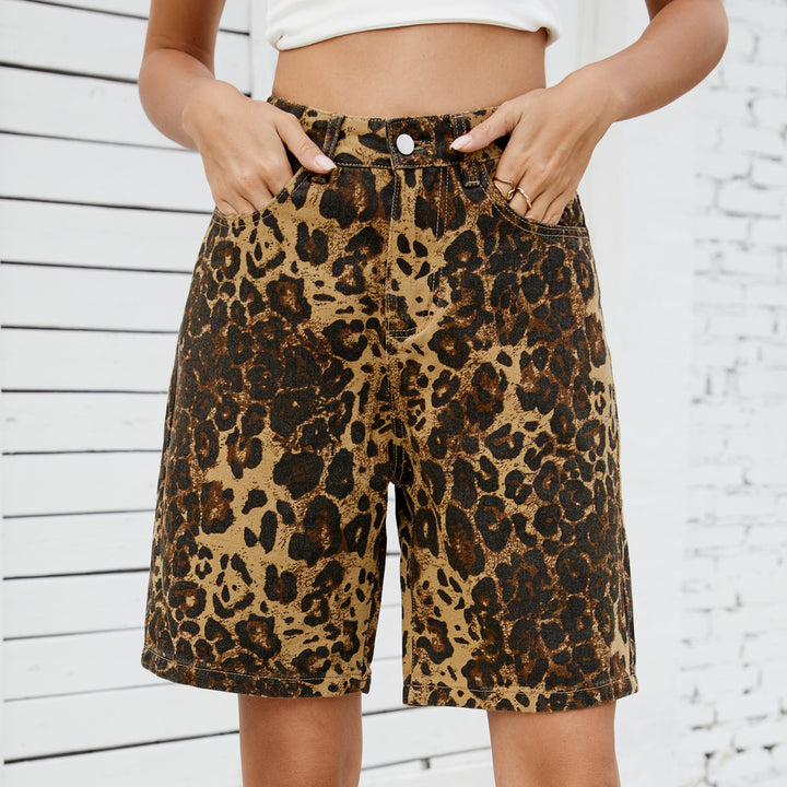 High-waisted animal print trendy style women's cargo shorts with practical pockets Lune London
