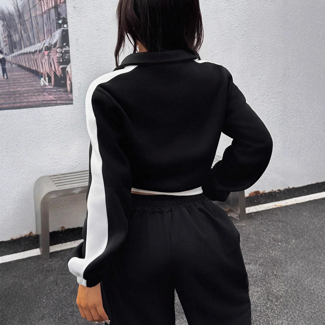 Women's casual hoodie with half zip and wide joggers Chic & Stil